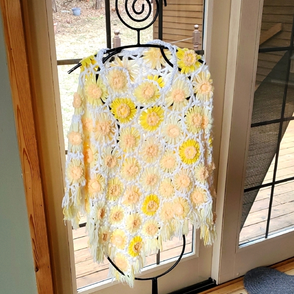 Handmade Handcrafted‎ Upcycled Floral Crochet Poncho in Yellow and White Sz. OS